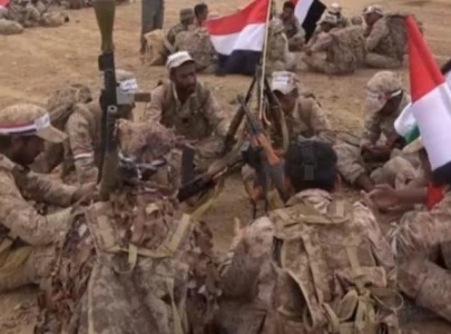 captain reports double attack on uk oil verssel off yemen